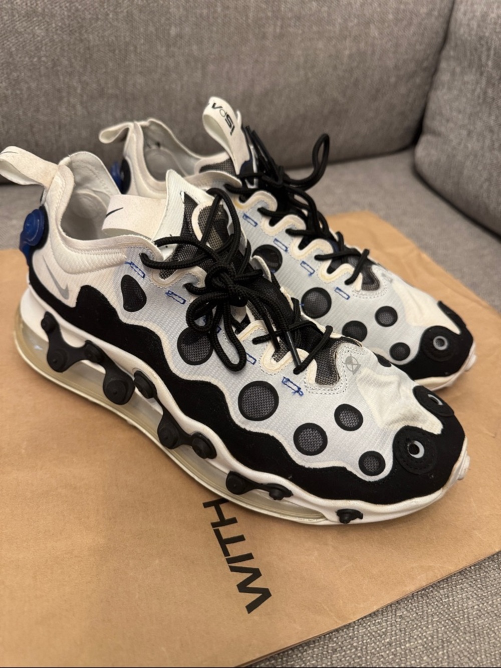 Nike AIR MAX 720 ISPA SUMMIT WHITE Sneakers